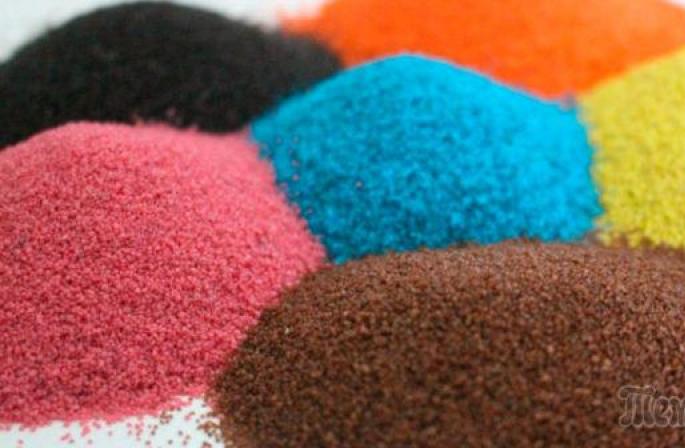 nanošenje peska u boji